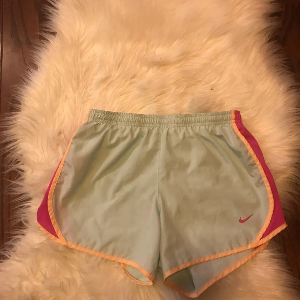 Kids Nike running sport shorts
